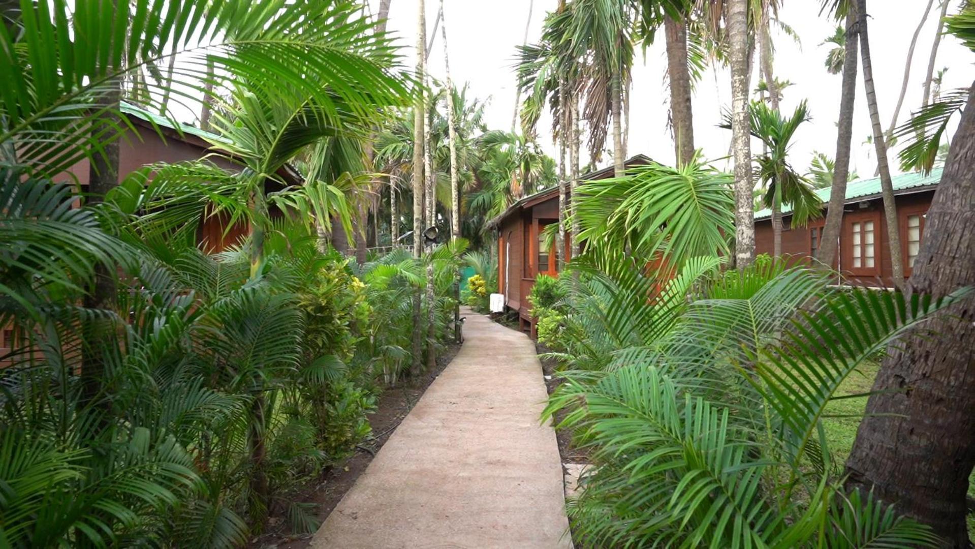 Tranquil Beach Resort Harihareshwar Екстер'єр фото