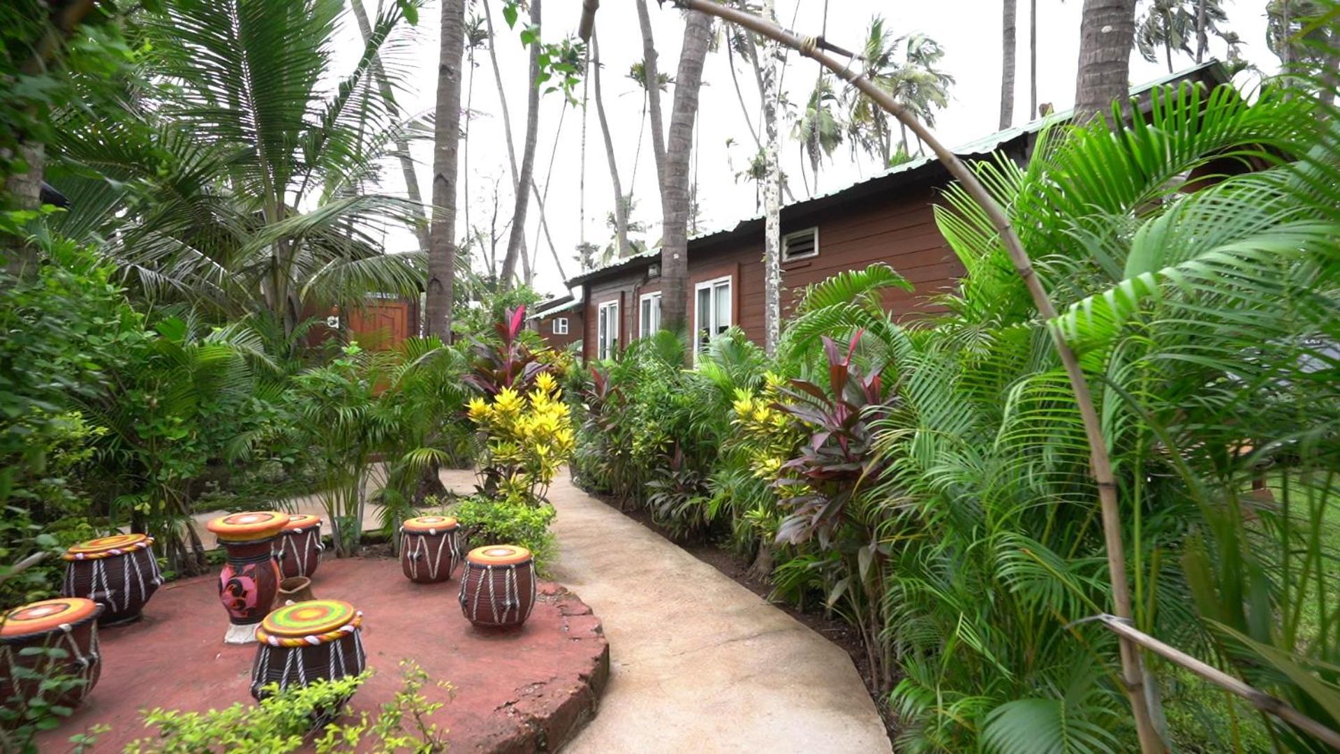 Tranquil Beach Resort Harihareshwar Екстер'єр фото