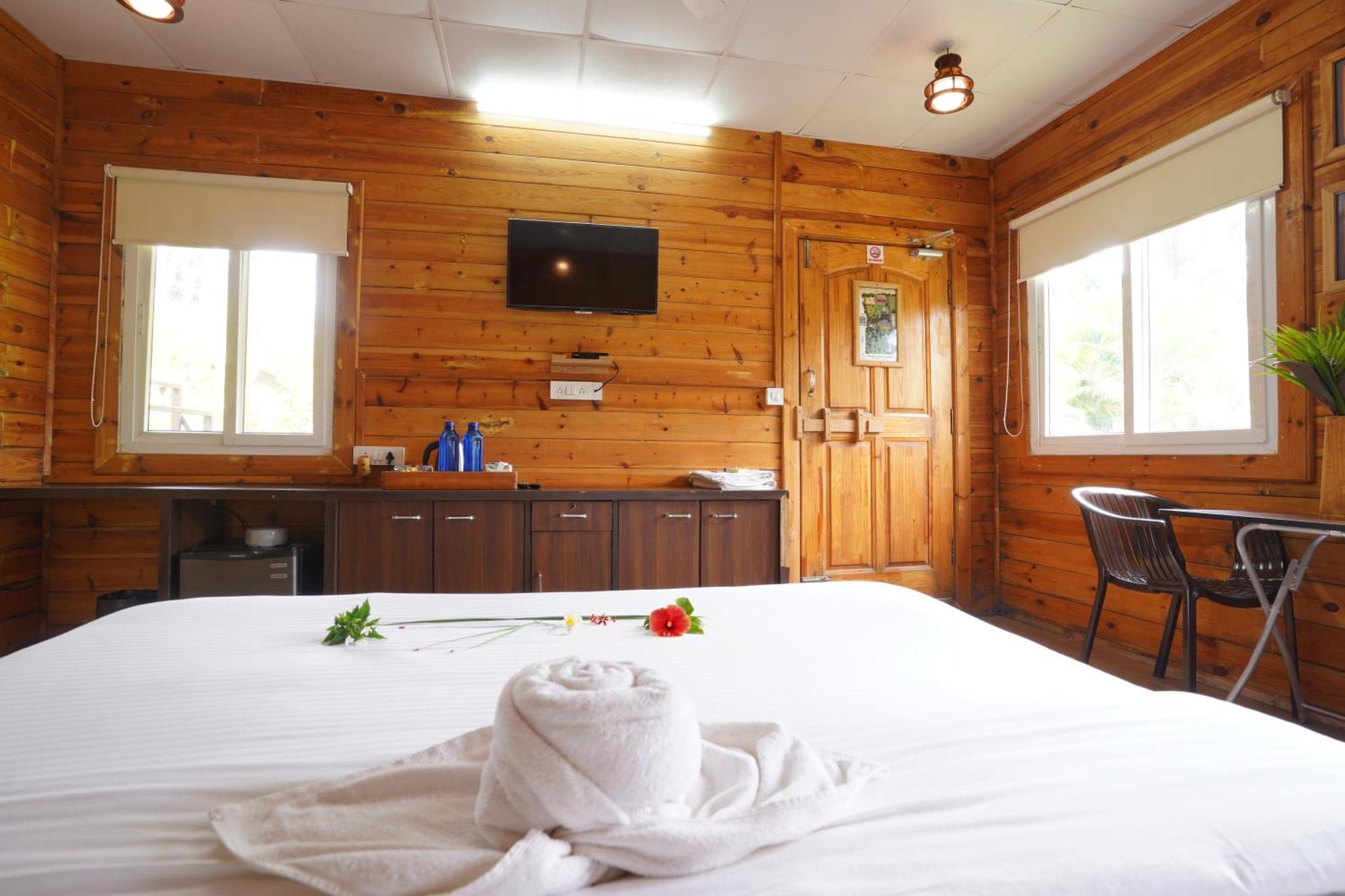 Tranquil Beach Resort Harihareshwar Екстер'єр фото