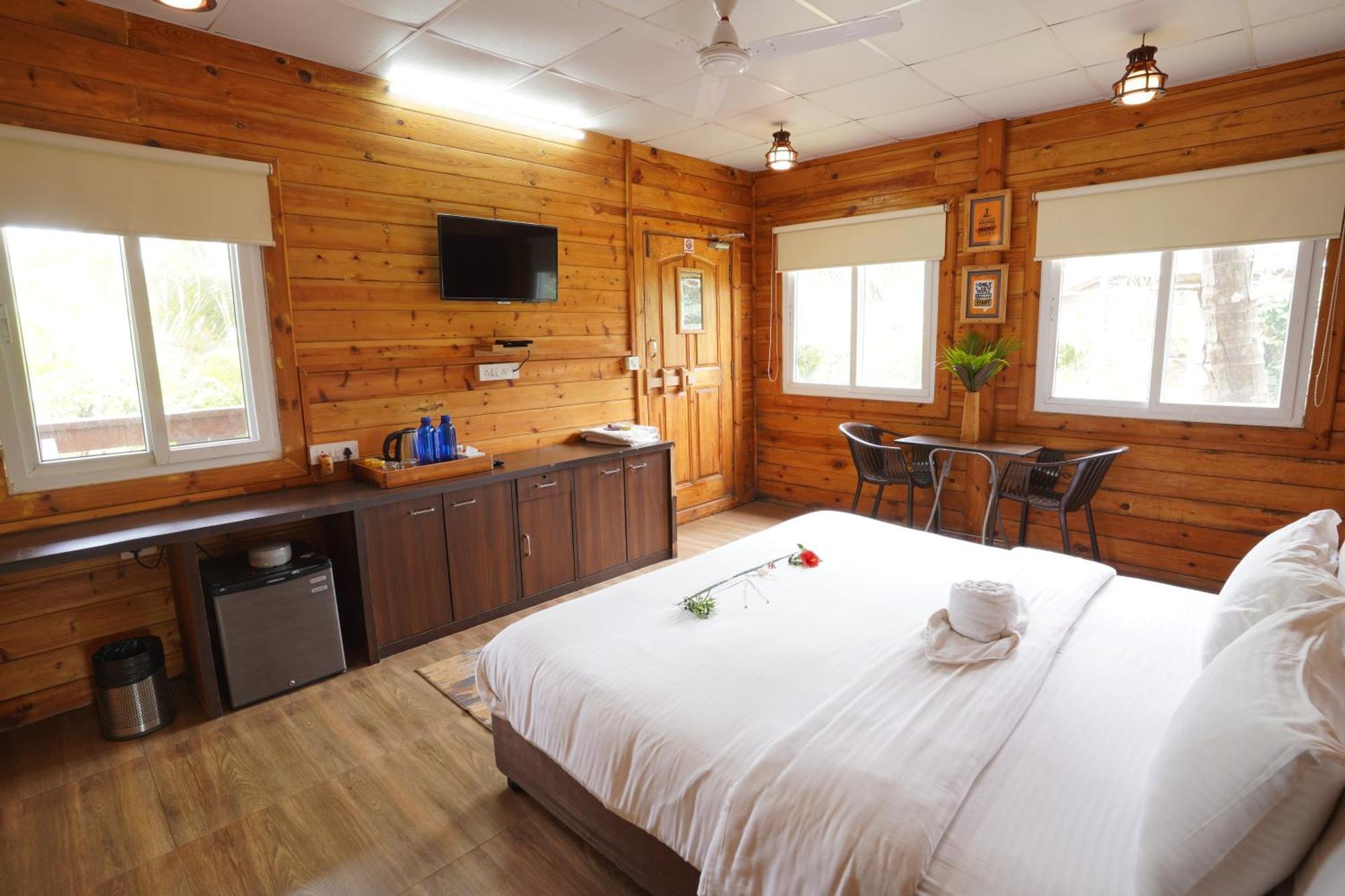 Tranquil Beach Resort Harihareshwar Екстер'єр фото
