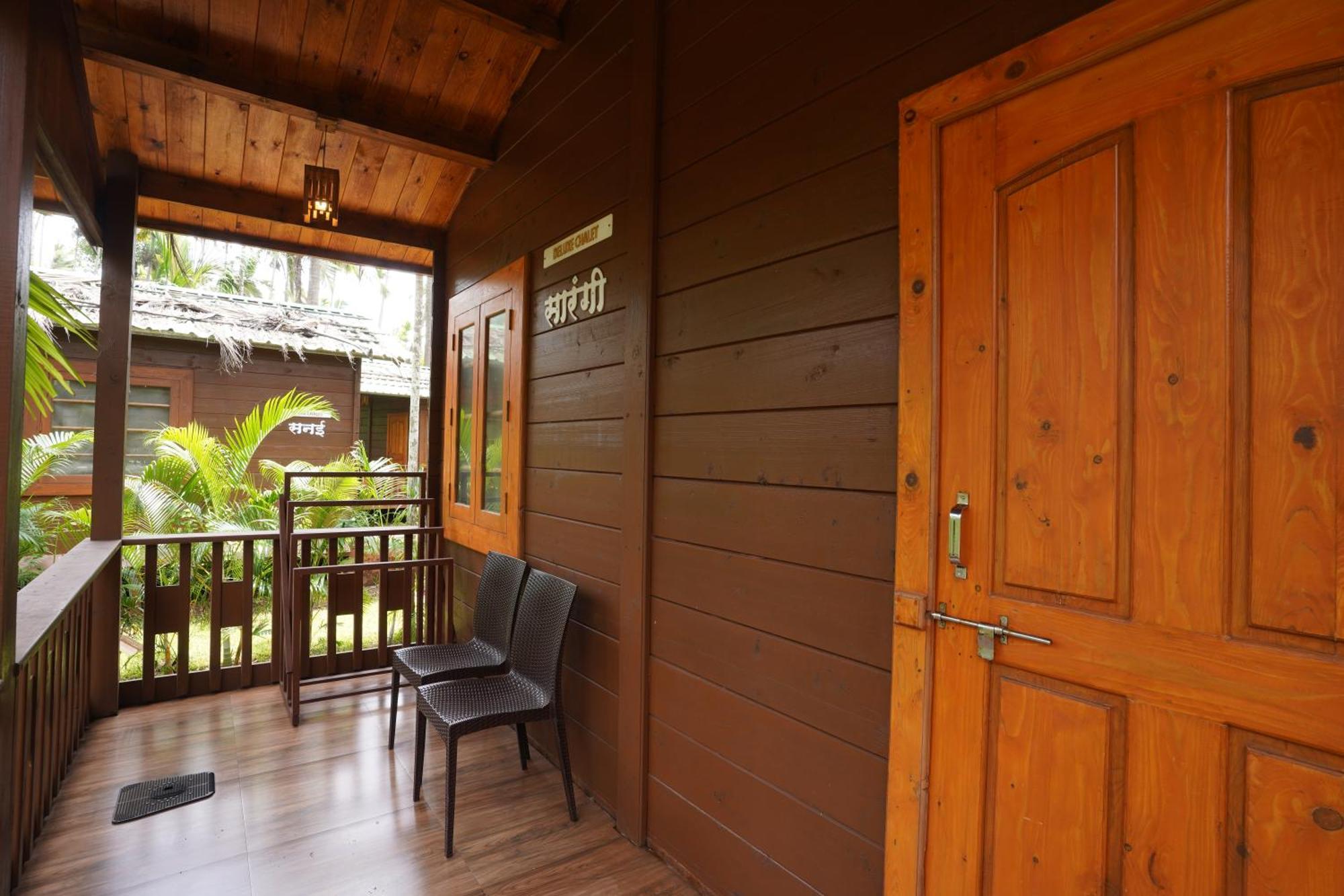 Tranquil Beach Resort Harihareshwar Екстер'єр фото