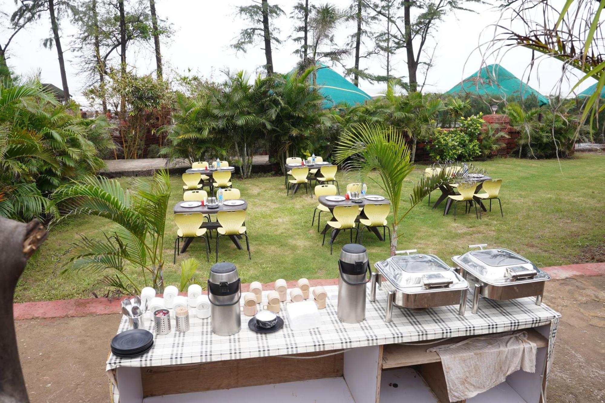 Tranquil Beach Resort Harihareshwar Екстер'єр фото